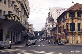 The fall of saigon was the capture / liberation of saigon, the capital of south vietnam, by the people's army of vietnam and the national liberation front on april 30, 1975. Thethaodulich10 On Twitter Images Of Saigon Before 1975 Vietnam Saigon Hochiminhcity Classic Ancient Https T Co Agsn8vsqcv