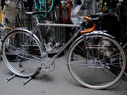 Ein Rad Mit Vollverchromtem Rahmen Das Gerade Fertiggestellt Wurde Fruher Fahrrad Blog Fahrrad Radeln