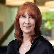 Sarah Dunmire's Instagram, Twitter & Facebook