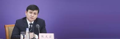 张文宏的哥哥，看起来也是这样的人。 弟弟红了这么久，从没见他蹭一点流量。 此前，网上没有任何他和张文宏关系的资料。 若不是这次家乡相邀，我们圈外人很难知道张文宏还有一个精英哥哥。 而这，很可能也正是兄弟俩有今天成就的原因之一。 Fwmd2g5pkrgtam