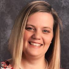 Vicky Bonnell (@emilyvic12)