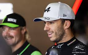 Gasly nevylučuje, že sa vydá po Sainzových stopách: Carlos má brilantnú  kariéru