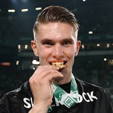 Well done Jack Byrne, SSE Airtricity League Player of the Year 2020🌟 He's  been in a league of his own this season 🤝