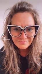 Cindy Wallen's Instagram, Twitter & Facebook