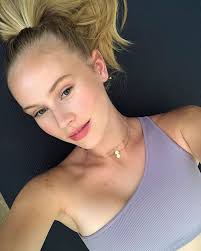 Danika Yarosh's Instagram profile post: “selfies for dayssss 👽 also  @setactive gear is the the only thing keeping me motivated to do home  workouts rn 💪🏻✨”