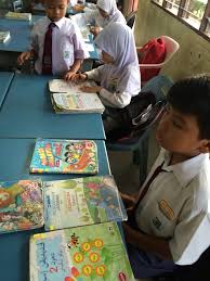 Buku teks sejarah tingkatan 3 flip ebook pages 1 50 anyflip anyflip. Pemeriksaan Mengejut Buku Teks Sekolah Spot Check Buku Teks Spbt Sk Bangi 43000 Kajang Selangor