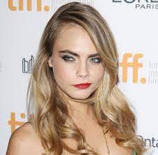 Sie wurde bekannt als «das model mit den augenbrauen». Augenbrauen Wie Topmodel Cara Delevingne Welt