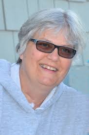 Bonnie Pettit's Instagram, Twitter & Facebook