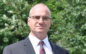 Psychotherapeut befürchtet „zunehmende Abhängigkeit vom Gesundheitswesen"