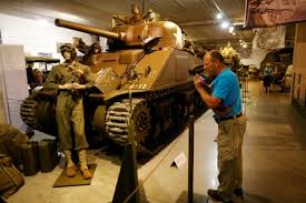 La seconde guerre mondiale est remportée par les alliés contre les forces de l'axe. Normandie Le Prix Des Vehicules De La Seconde Guerre Mondiale Flambe Le Point