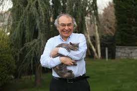 Prof Dr Nevzat Tarhan Kedi Sevginin Kokusuyla Sahibine Baglaniyor