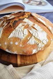 Pain Cocotte A L Epeautre Recette Au Levain Naturel