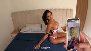 Prima safada pediu pro primo tirar fotos do seu corpo acabou em putaria -  Xvideos Putaria