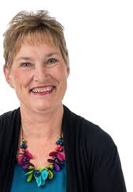 Hi there — I'm Gayle Berthiaume, a lifelong learner, traveler, and creative  spirit soaking up the sun full-time in Englewood, Florida. I am also owner  of Gayle Berthiaume Art & Photography. I