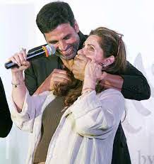 Exquisite dimple kapadia album has 10 songs sung by kishore kumar, lata mangeshkar, manhar udhas. Was Dimple Kapadia About To Reveal Some Secrets About Her Son In Law Akshay Kumar Twinkle Khanna Book Twinkle Khanna Book Launch