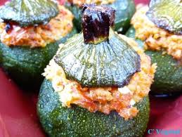 Ces Jolies Petites Courgettes Sont Delicieuses Farcies Avec Du Hache Vegetal De Recette Courgette Ronde Courgette Ronde Farcie Recette Courgette Ronde Farcie