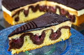 Combine the flour, salt, and baking soda; Donauwelle Torte Die Leckere Alternative Zum Klassiker