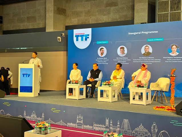 ट्रैवल एंड टूरिज्म फेयर कोलकाता-2026 में छत्तीसगढ़ पर्यटन का दमदार प्रदर्शन, नक्सल मुक्त बस्तर को पर्यटन हब बनाने की तैयारी