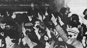 Autonomia operaia was an italian leftist movement particularly active from 1976 to 1978. Autonomia Operaia Wikipedia