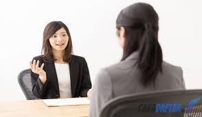 Skill komunikasi juga dinilai oleh recruiter. Etika Tata Krama Dan Tata Cara Memperkenalkan Diri Saat Interview