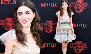 I was watching an episode of stranger things, and natalia dyer (nancy) is true thinspo! Natalia Dyer Dons Sparkly Dress At Premiere Of Netflix S Stranger Things Season 3 In Santa Monica Daily Mail Online