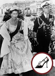 The date chosen for queen elizabeth's coronation was 15 january 1559, and the festivities kicked off with a procession through london the day before. Queen Elizabeth S Roger Vivier Coronation Shoes Have Been Updated For 2019