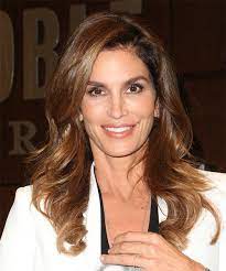 10 cindy crawford hairstyles hair cuts and colors. 10 Cindy Crawford Hairstyles Hair Cuts And Colors