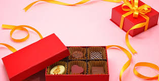 Whilst it's not the cheapest gift on our list, you might consider this as a joint new year's and christmas present. Traditional New Year Gifts With A Personal Touch Gifting Ideas Giftcart Blog