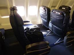 For years, these aircraft have been flying with 160 seats: Boeing 737 800 American Airlines First Class Cenfesse