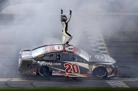 The field returns to the pit lane ahead of the final stage. Nascar Cup Series At Daytona Winner Results 3 Takeaways Charlotte Observer