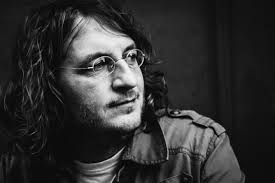 Kurzporträts ausgewählter Liedermacher*innen