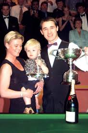 Stephen gordon hendry mbe is a scottish professional snooker player and a commentator for the bbc and itv. Snooker Legend Stephen Hendry Reveals Heartbreaking Moment He Told His Wife He Had Fallen In Love With Someone Else 20 Years Younger Than Him