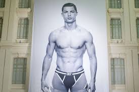Hit he up if you want me to share your underwear aficionado pics! Even Cristiano Ronaldo S Underwear Cake Has A Bulge Outsports