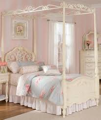 Transform the look of your bedroom by updating possibly the most important furniture in the space, letting you create a grand feel or a serene retreat. Lea Jessica Mcclintock Twin Canopy Bed In Antique White 203 935 Kit Lea Furniture