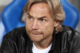 Участвовал в чемпионатах мира 1994 и 2002 годов, в чемпионате европы 1996 года. Valerij Karpin Poslednie Novosti Gazeta Ru