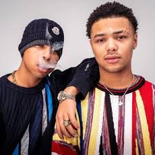 Get all the lyrics to songs by j2lasteu and join the genius community of music scholars to learn the meaning behind the lyrics. J2lasteu Music Videos Stats And Photos Last Fm