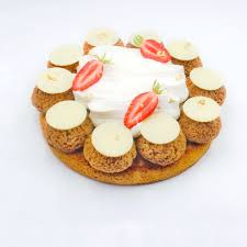 Recette Saint Honore Vanille Fraise Https Mapatisserie Fr Recette Dessert Recette Saint Honore Vanille Recette Fraisier Recette Saint Honore Recette Dessert