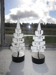 Astronaut i glass med dekor i gull. Bjerregaard Glaskunst Glasskunst Juletre Farget Glass