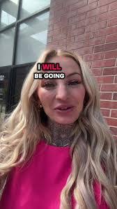 Carissa Becker's Instagram, Twitter & Facebook