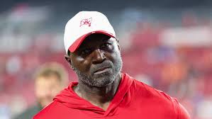 Bucs' Ryan Jensen gets emotional about how devastating injury affected his  son