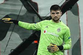 Beşiktaş'ımızın profesyonel sözleşme imzaladığı 2001 doğumlu kardeşimiz. Besiktas Altyapisindan Gelecegin Yildizlari Arasina Ersin Destanoglu Independent Turkce