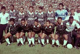 O corinthians terminou a preparação para o duelo contra o flamengo, neste domingo, 16h (horário de brasília) na neo química arena, pela 14ª rodada do campeonato brasileiro. Sylvinho Tem Historico De Titulos E Ate Grafia Diferente Como Jogador Do Corinthians Veja Videos E Fotos Corinthians Ge