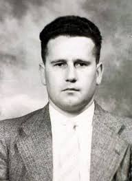 What were the key contributing factors to the firefighter's death in the  Houston, Texas fire