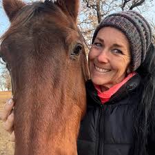 Looking for a farrier in Stephenville who's good to use! Pic for attention