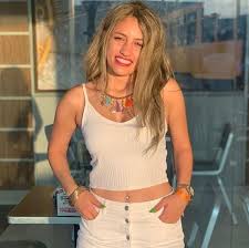 فضيحة موده الادهم ، والذي تم تداولها بفيديو عبر مواقع التواصل خلال الساعات الماضية ، والذي يشار إلى أن موده الأدهم هي فتاة مصرية الجنسية انفصلت عن عائلتها ، وتقوم عبر. Ù…ÙˆØ¯Ù‡ Ø§Ù„Ø§Ø¯Ù‡Ù… Mawada Eladhm Home Facebook