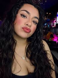 Clarissa Dominguez's Instagram, Twitter & Facebook