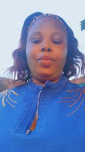 What should a baker do if a client asks for a refund after paying for a  wedding cake, but then decides to get the cake for free from someone else?