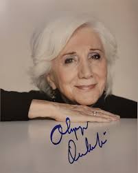 Madeline Kahn's Career and Education in Speech Therapy and Acting