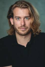 Latest News : Julie Fox