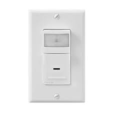 Leviton Decora Illumatech Led Incandescent Occupancy Motion Detector The Home Depot Canada